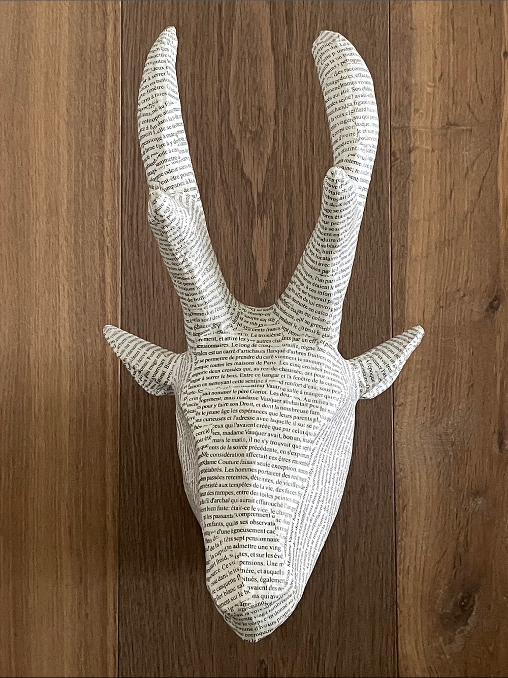 Restoration Hardware Paper-Mâché Wall Mounted Elephant, Antelope, Giraffe. - Picture 7 of 12